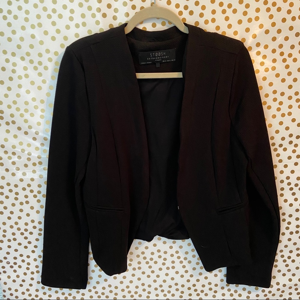 Lightweight blazer